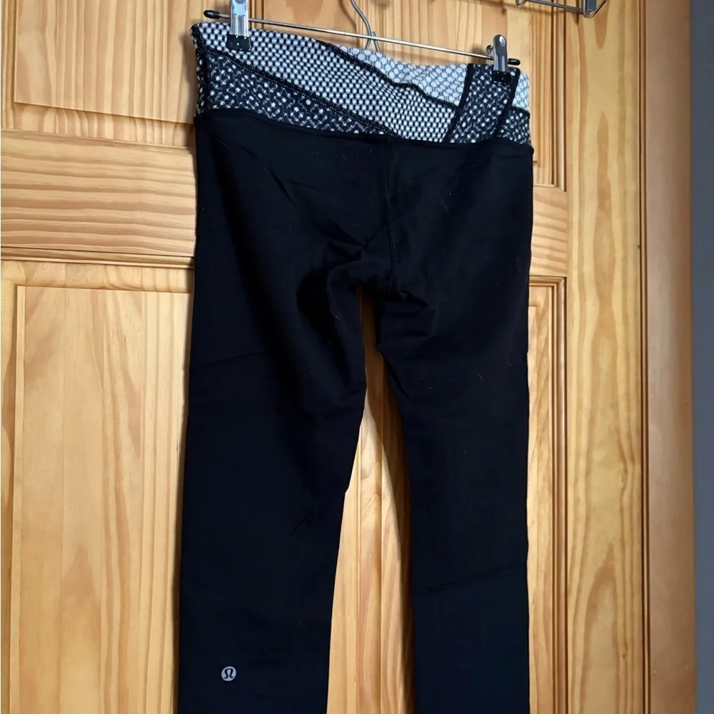 Lululemon Wunder Under 7/8 Pant - 6 Black / Dottie Eyelet White Black / White